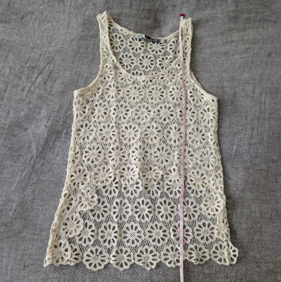 Betty Embroidered Crochet High-Low Tank Top Cream Size S - Picture 2 of 4